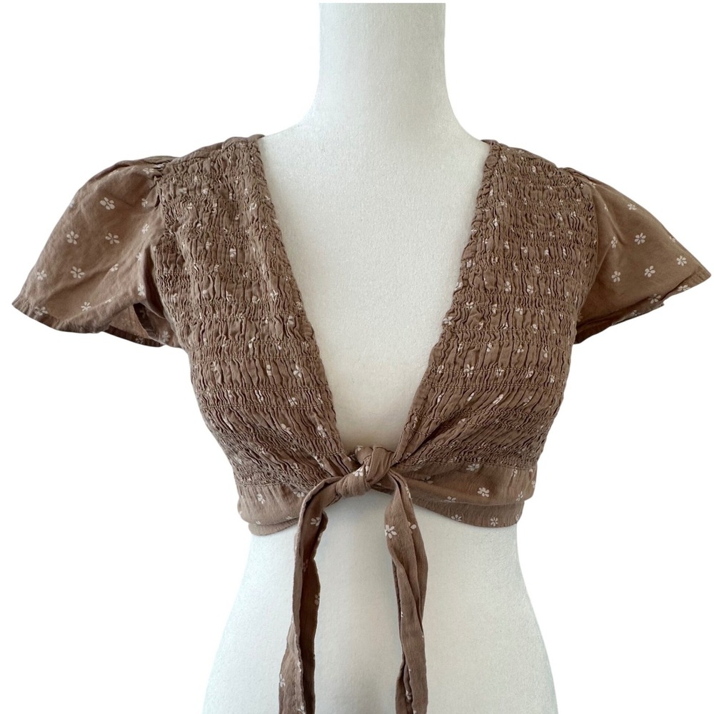American Eagle Outfitters Brown Tie-Front Smocked Crop Top